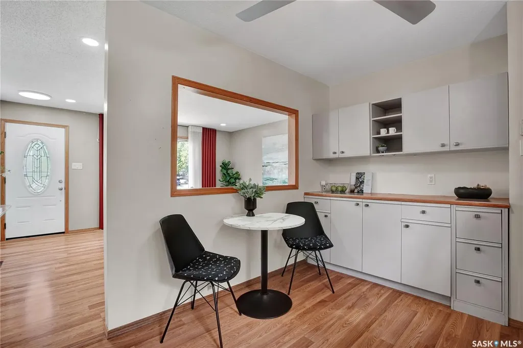 2945 Preston Avenue S Saskatoon SK S7J 2G8