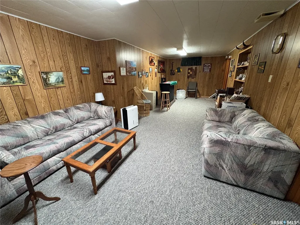 206 March Avenue E Langenburg SK S0A 2A0