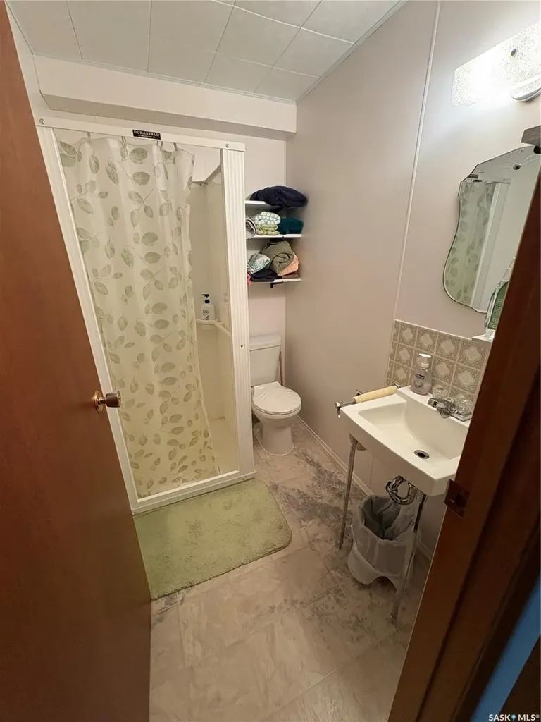 206 March Avenue E Langenburg SK S0A 2A0