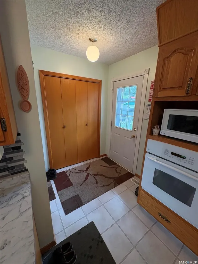 206 March Avenue E Langenburg SK S0A 2A0