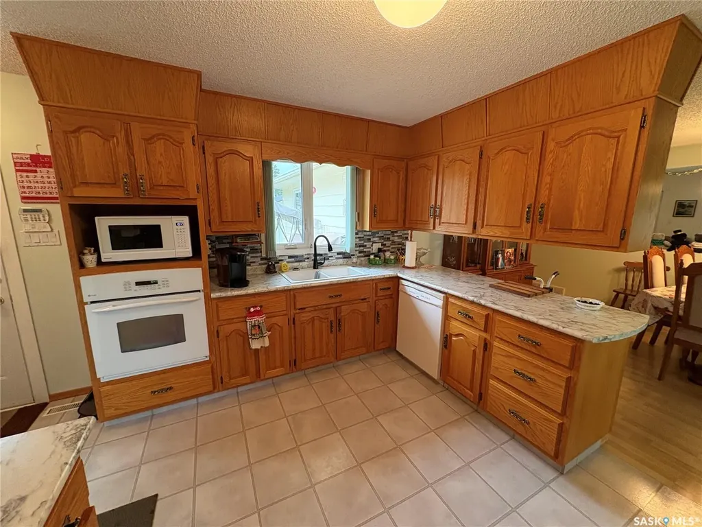 206 March Avenue E Langenburg SK S0A 2A0
