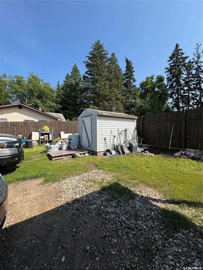 561 18th Street E Prince Albert SK S6V 1H8