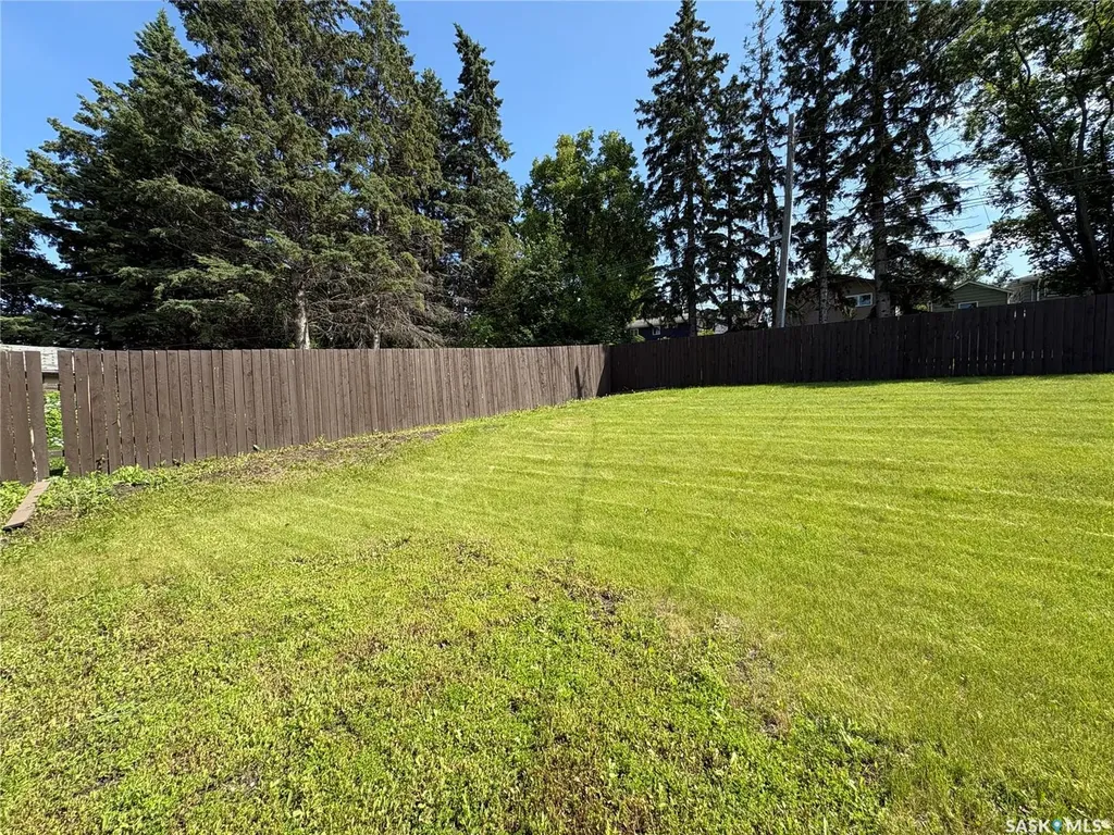 561 18th Street E Prince Albert SK S6V 1H8