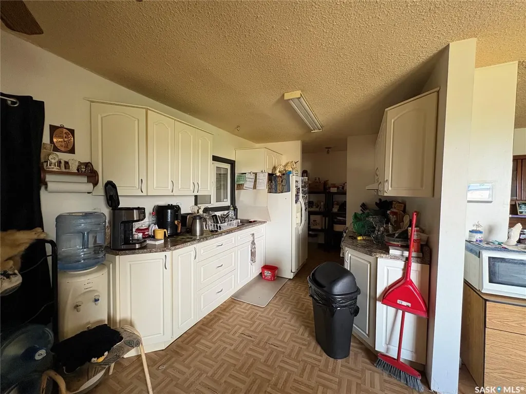 561 18th Street E Prince Albert SK S6V 1H8