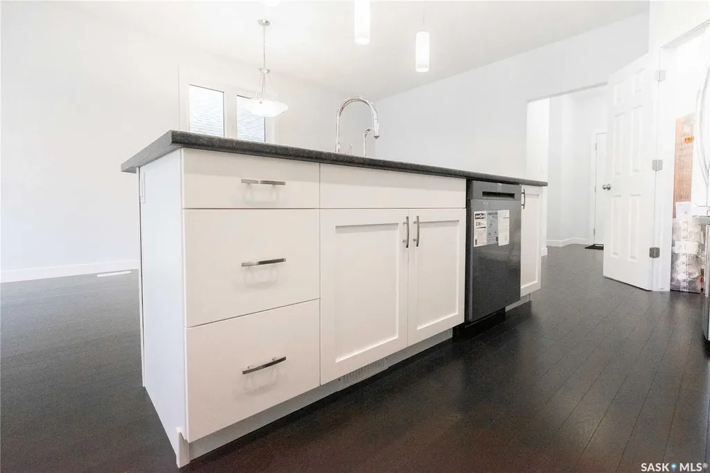 1337 Montague Street Regina SK S4T 3J1