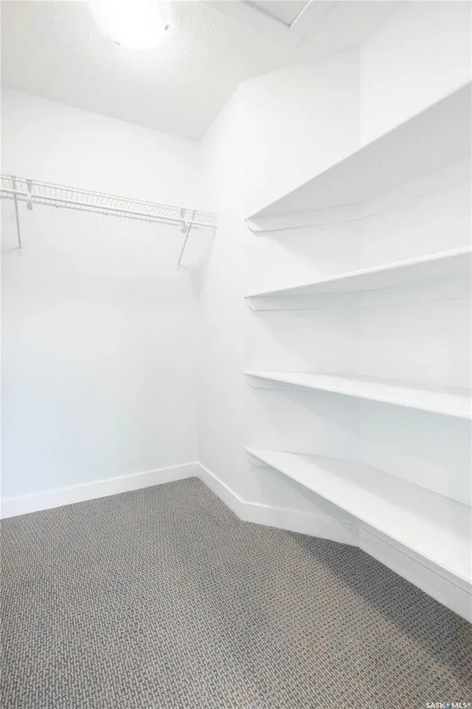 1337 Montague Street Regina SK S4T 3J1