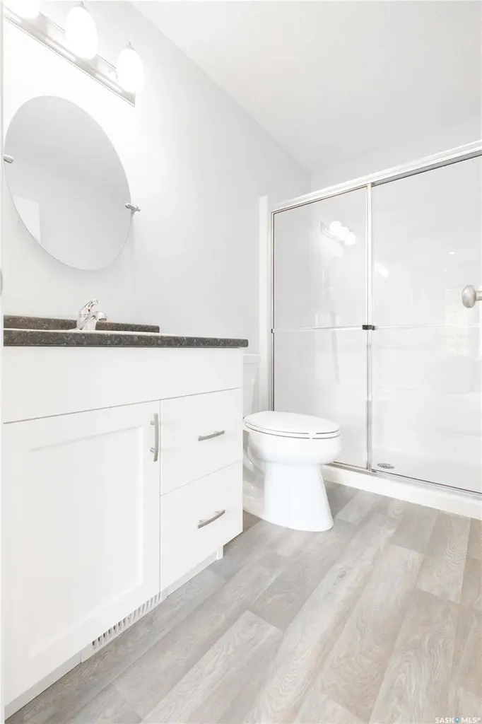 1337 Montague Street Regina SK S4T 3J1