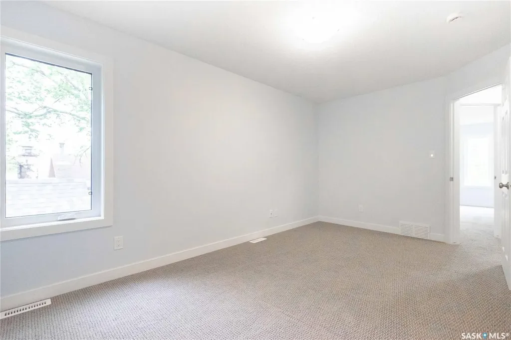1337 Montague Street Regina SK S4T 3J1