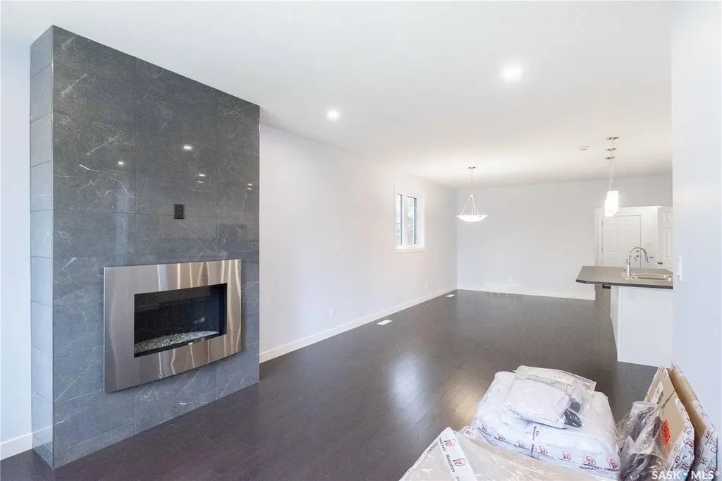 1337 Montague Street Regina SK S4T 3J1