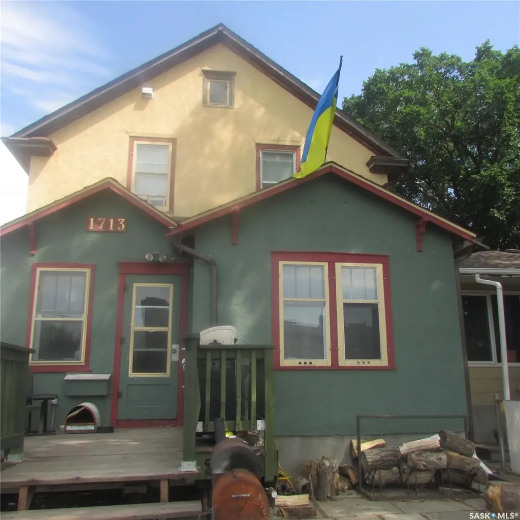1713 St John Street Regina SK S4P 1R8