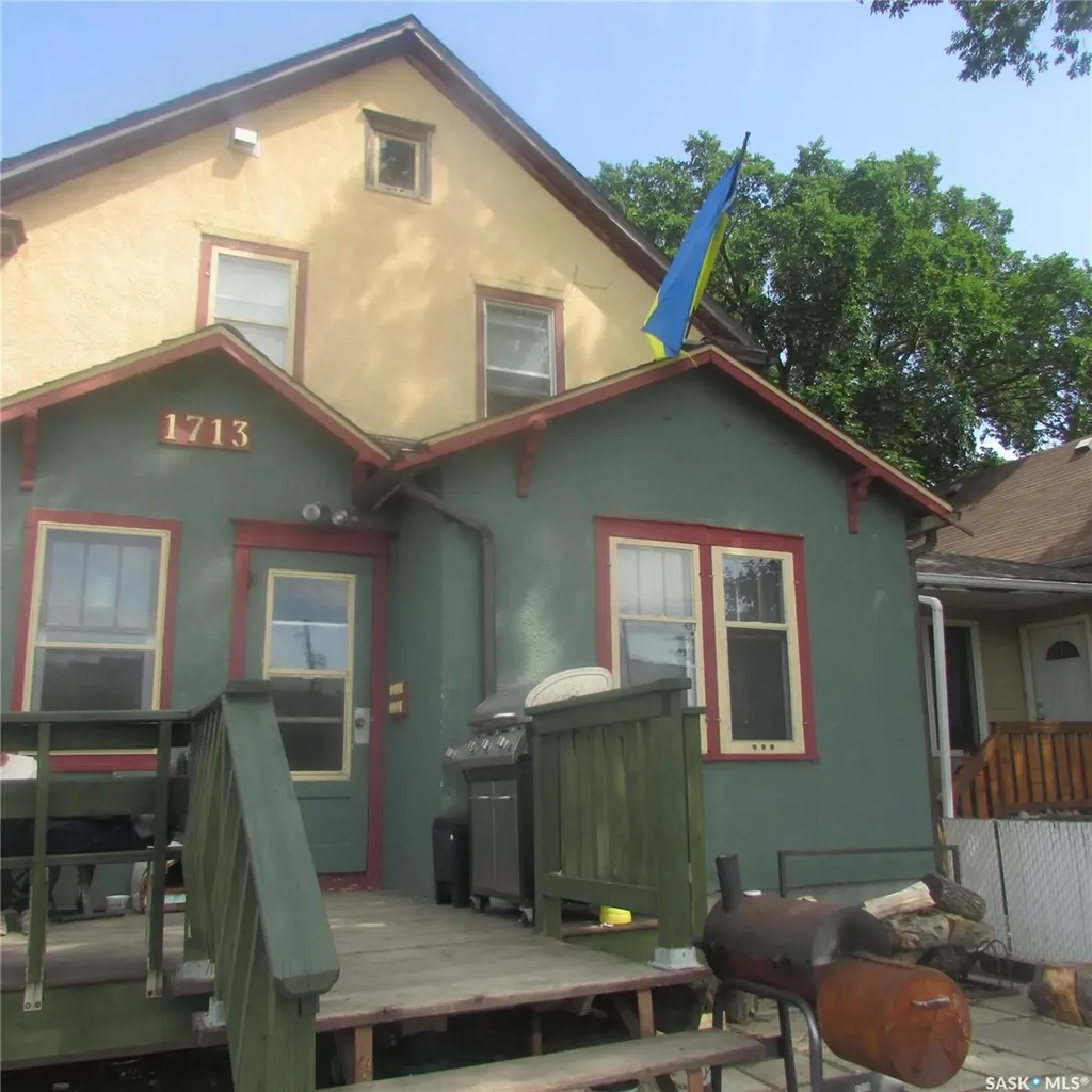 1713 St John Street Regina SK S4P 1R8