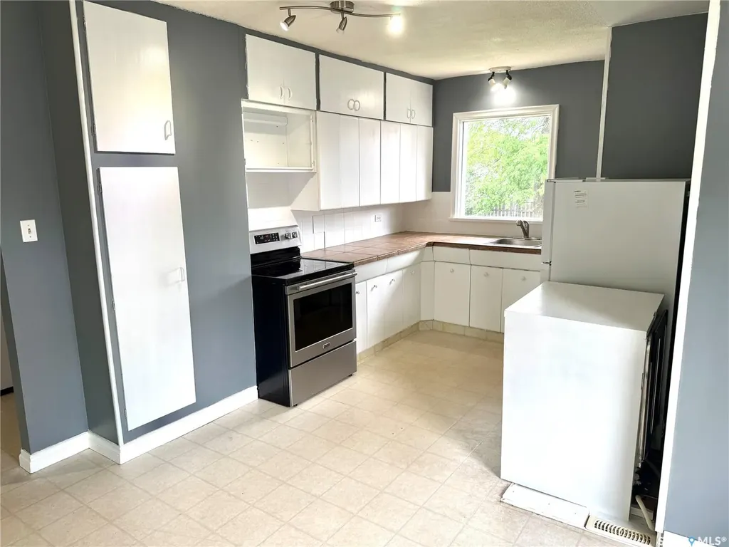 1482 95th Street North Battleford SK S9A 0G6