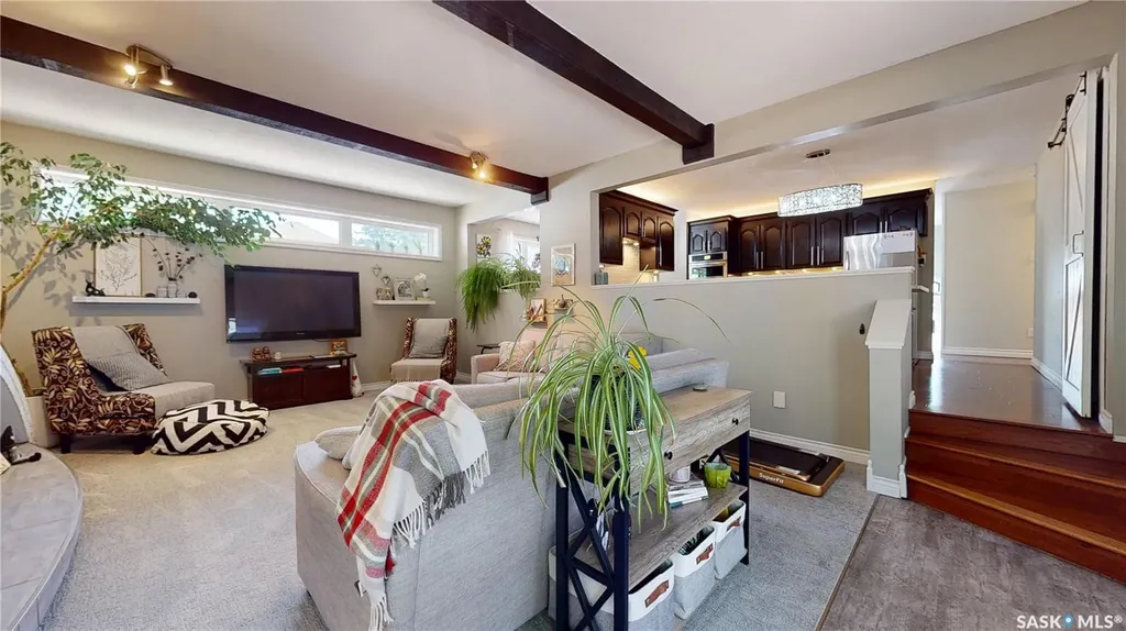 30 Rosewood Place Regina SK S4S 5N5