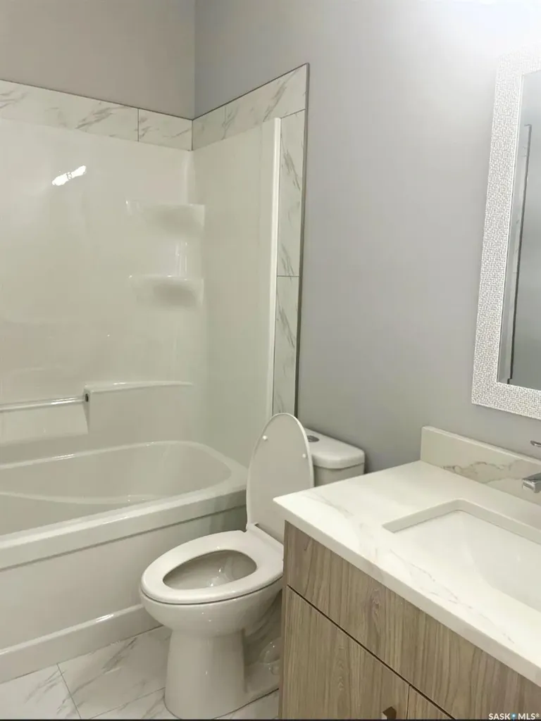 226 Nightingale Road Saskatoon SK S7L 6Y1
