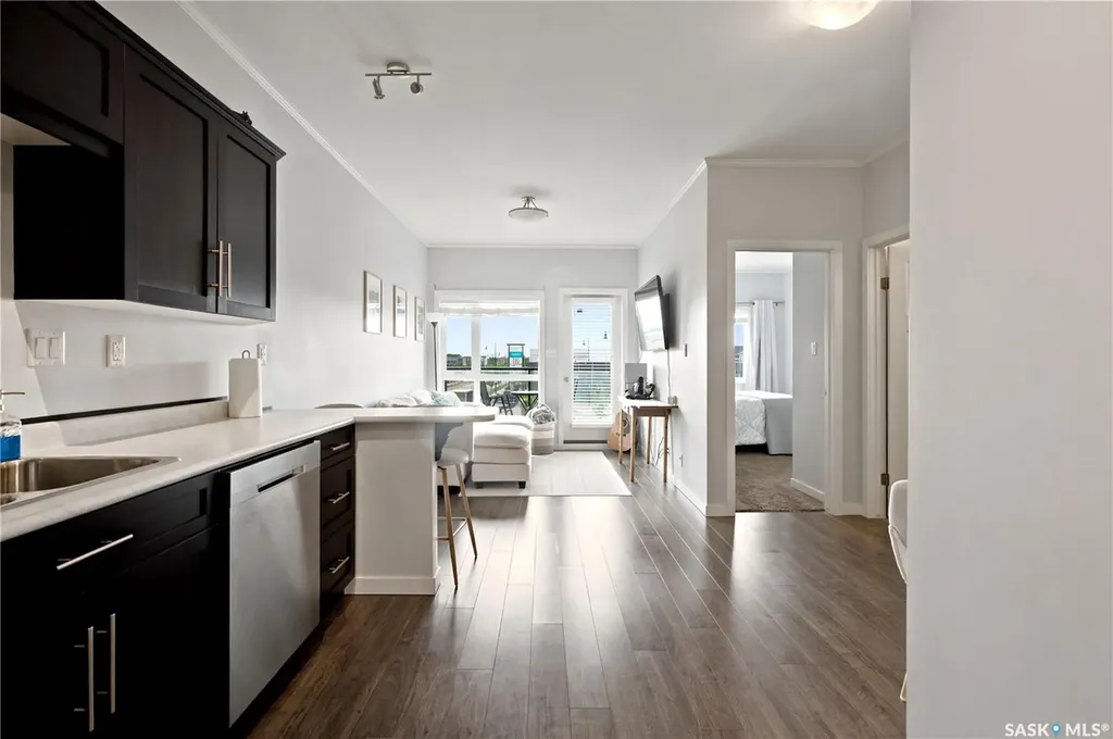 545 Hassard Close Saskatoon SK S7L 6V3