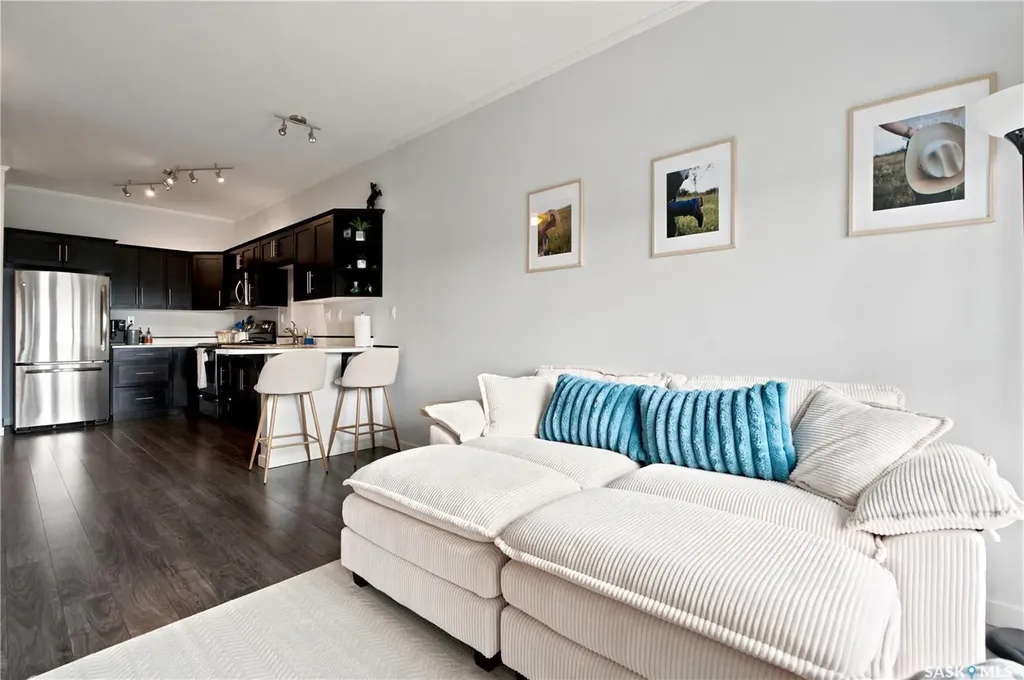 545 Hassard Close Saskatoon SK S7L 6V3