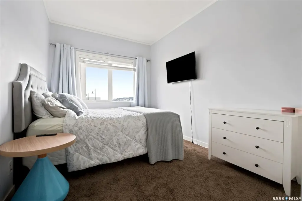 545 Hassard Close Saskatoon SK S7L 6V3