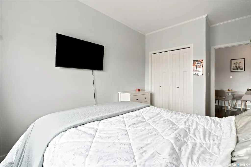 545 Hassard Close Saskatoon SK S7L 6V3