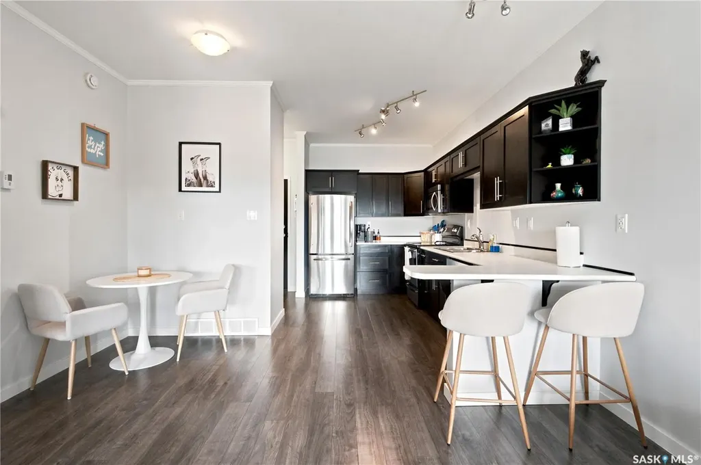 545 Hassard Close Saskatoon SK S7L 6V3