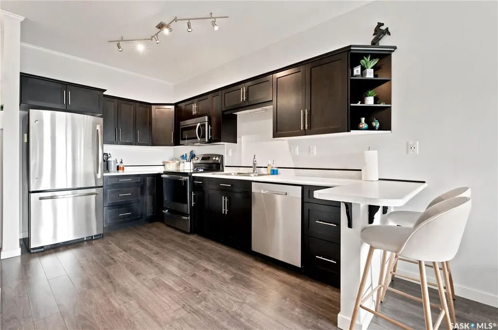 545 Hassard Close Saskatoon SK S7L 6V3
