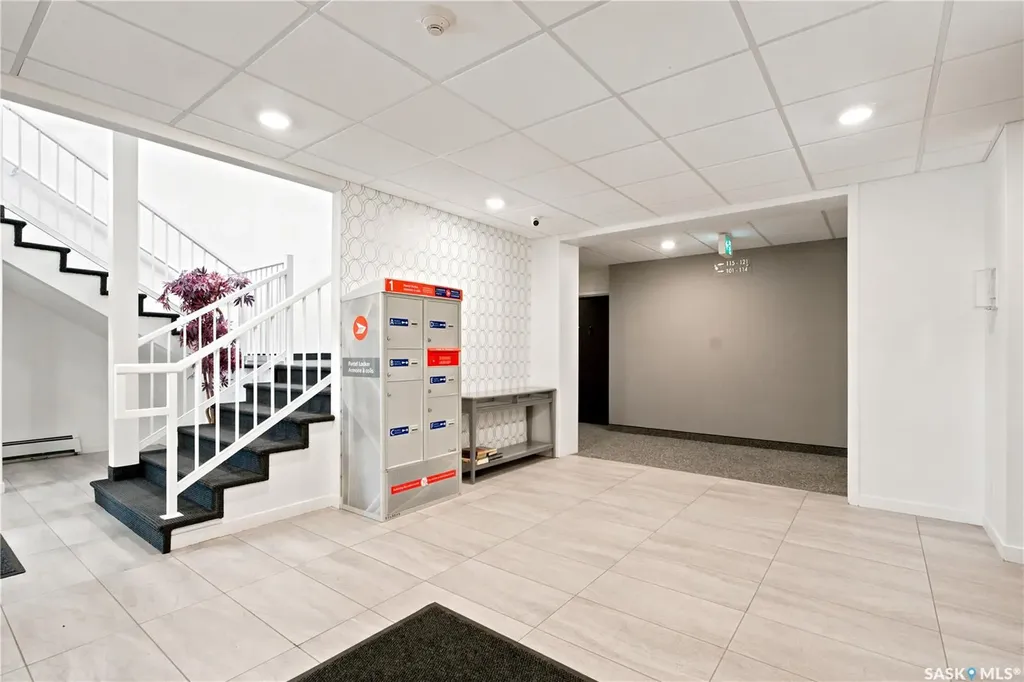 545 Hassard Close Saskatoon SK S7L 6V3