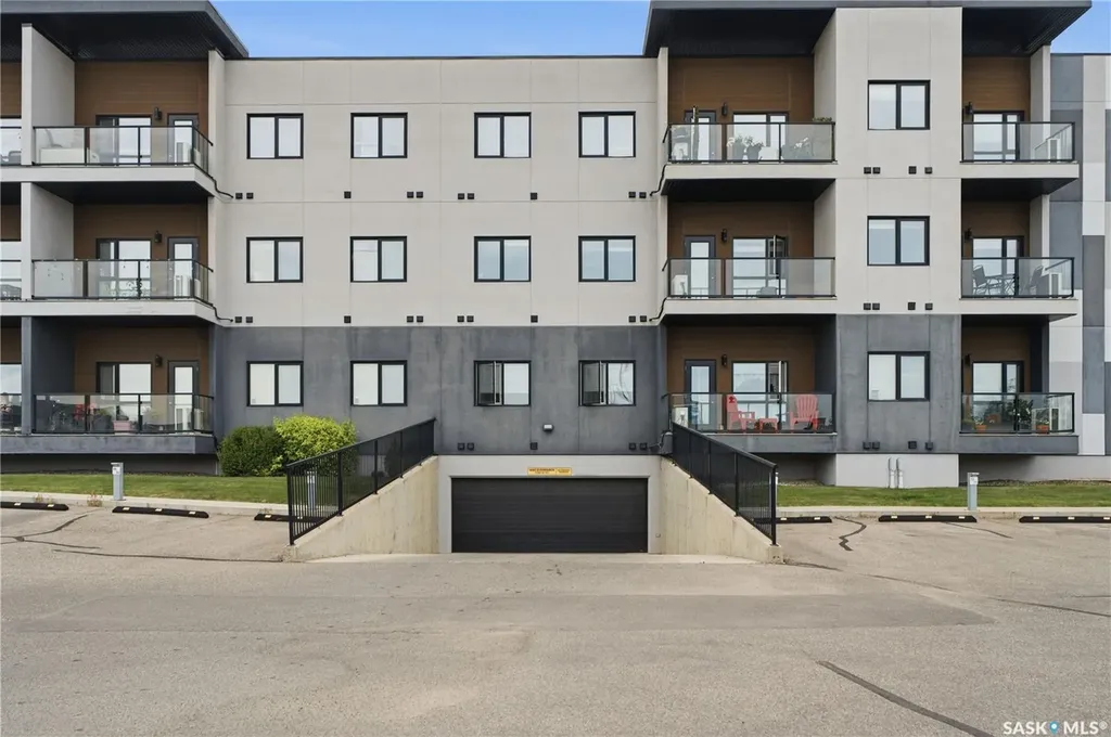 545 Hassard Close Saskatoon SK S7L 6V3