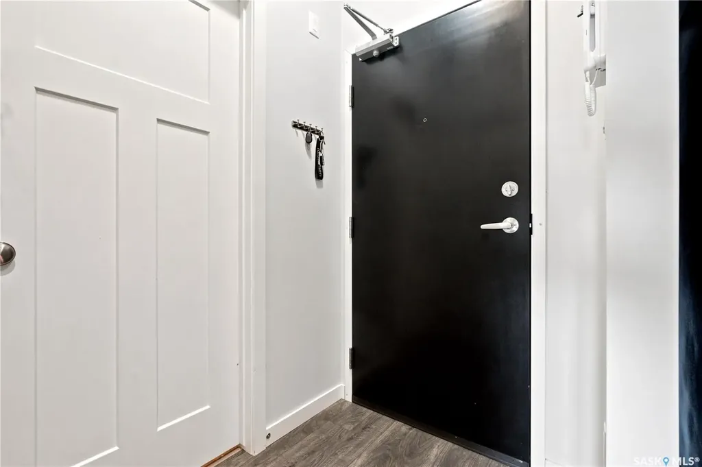 545 Hassard Close Saskatoon SK S7L 6V3