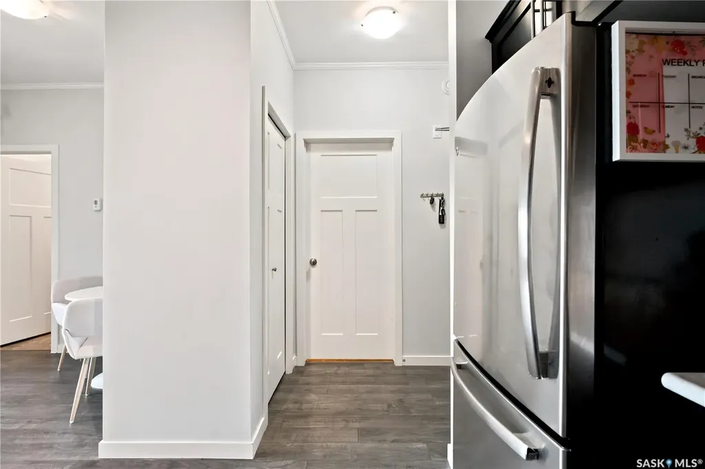 545 Hassard Close Saskatoon SK S7L 6V3