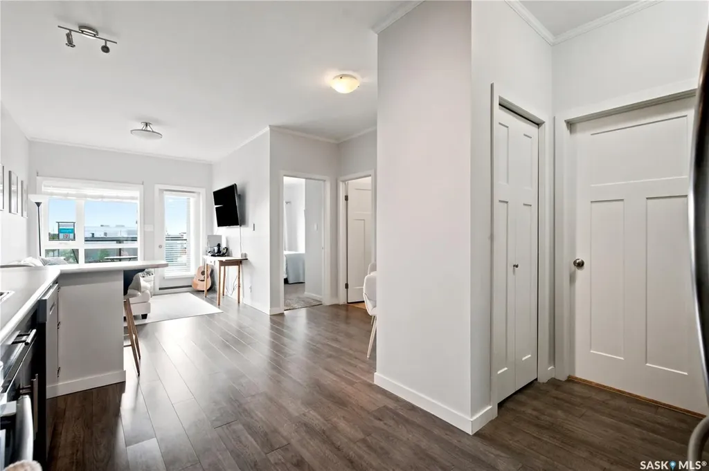 545 Hassard Close Saskatoon SK S7L 6V3