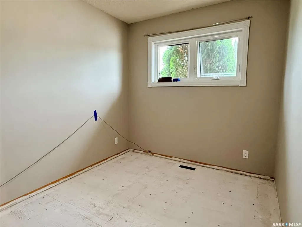 330 Aspen Drive Swift Current SK S9H 4T1