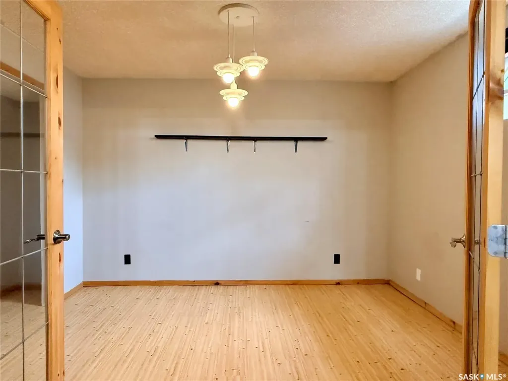 330 Aspen Drive Swift Current SK S9H 4T1