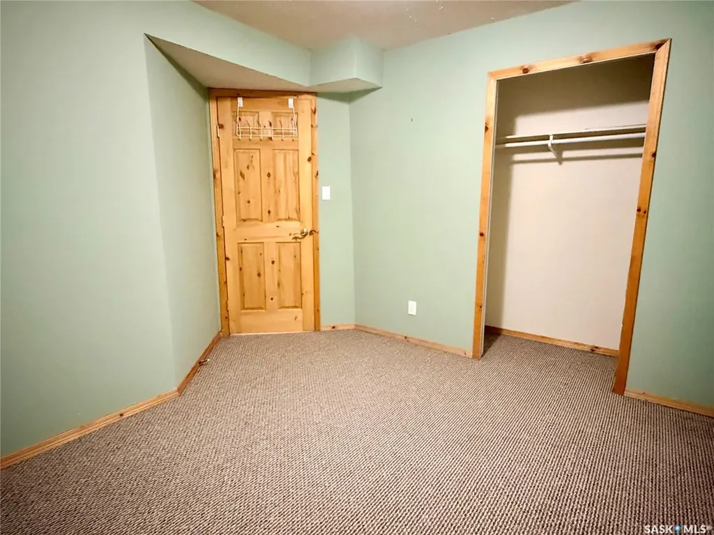 330 Aspen Drive Swift Current SK S9H 4T1