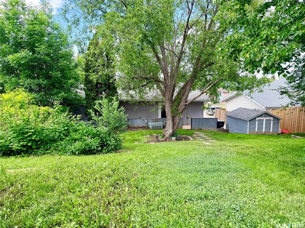330 Aspen Drive Swift Current SK S9H 4T1