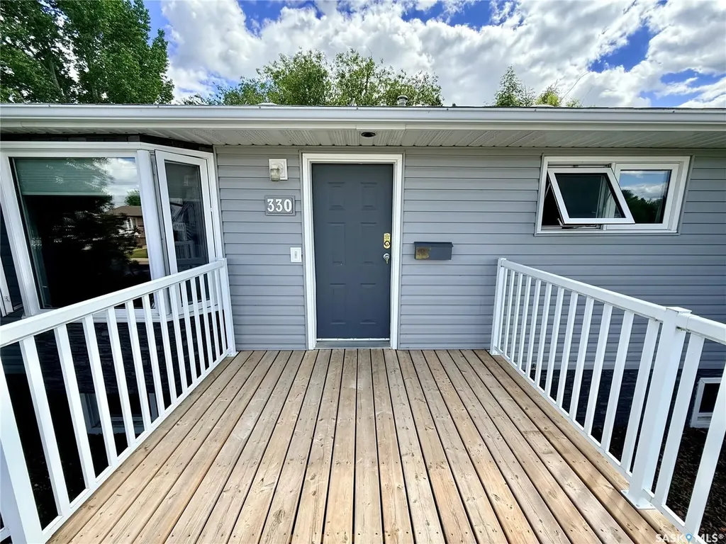 330 Aspen Drive Swift Current SK S9H 4T1