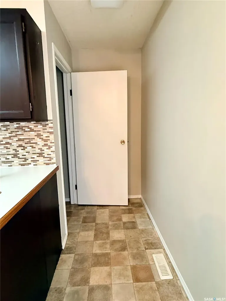 330 Aspen Drive Swift Current SK S9H 4T1