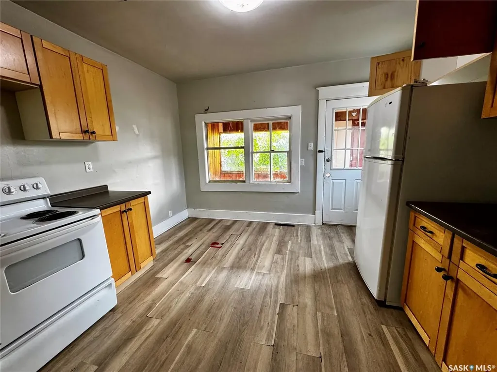 408 I Avenue N Saskatoon SK S7L 2G8