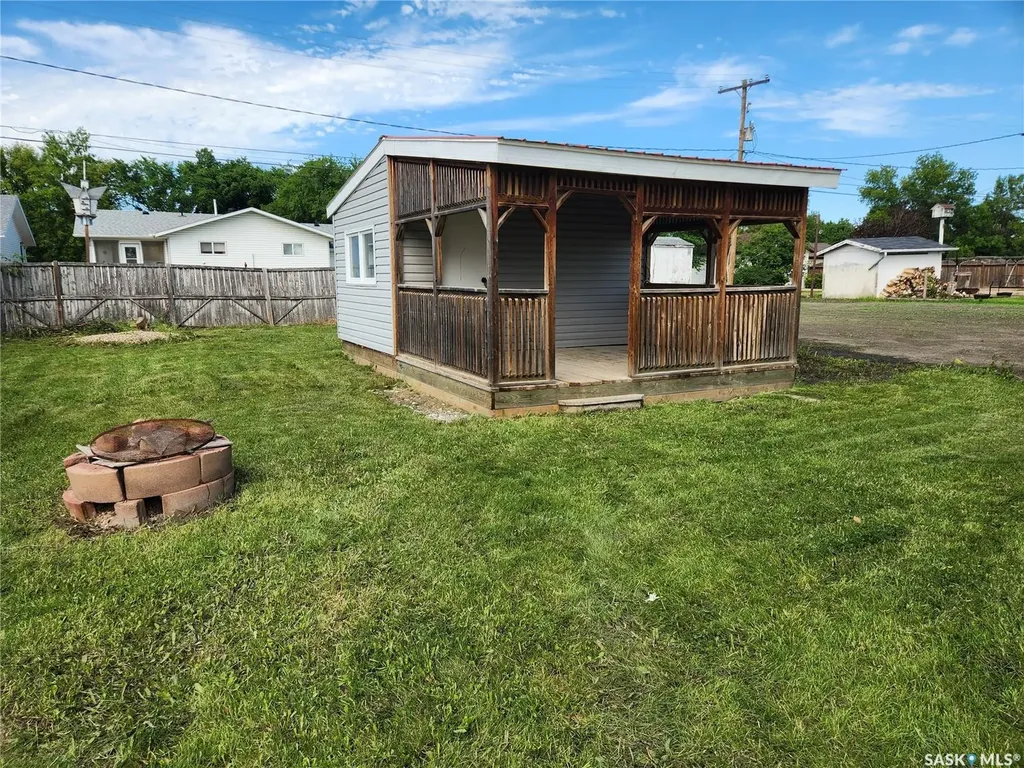811 97th Avenue Tisdale SK S0E 1T0