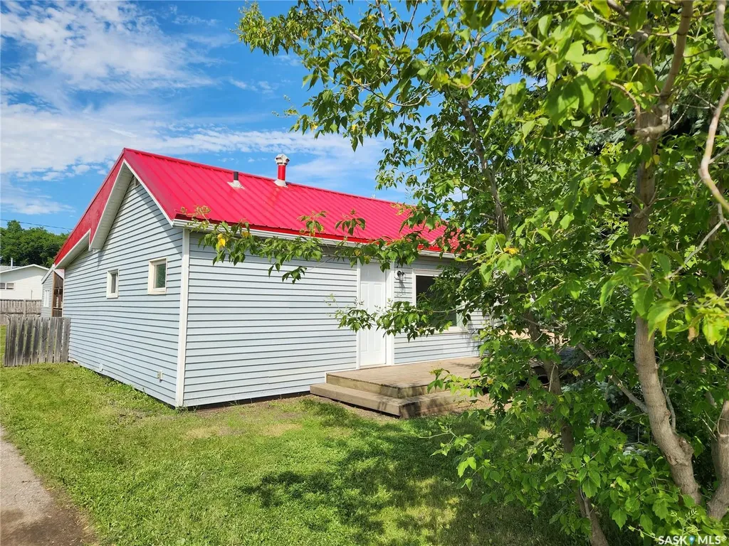 811 97th Avenue Tisdale SK S0E 1T0
