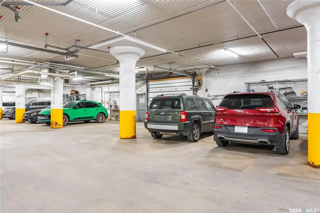 211 D Avenue N Saskatoon SK S7L 1M7