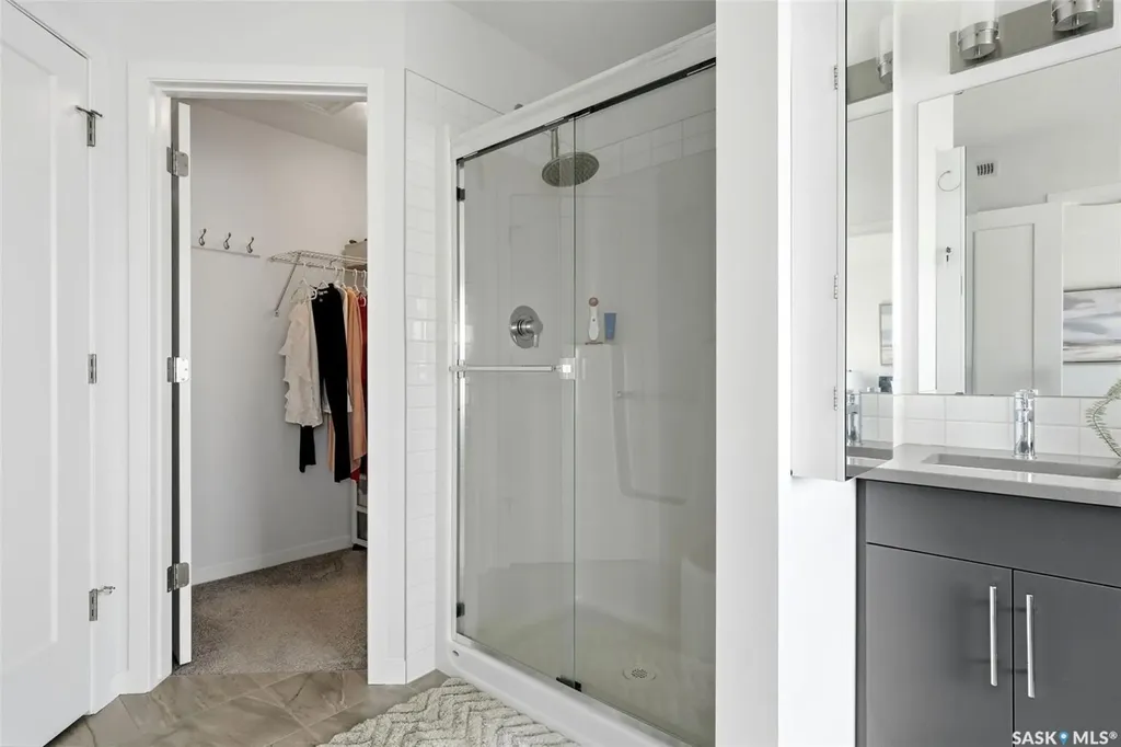 5121 Buckingham Drive E Regina SK S4V 3S3