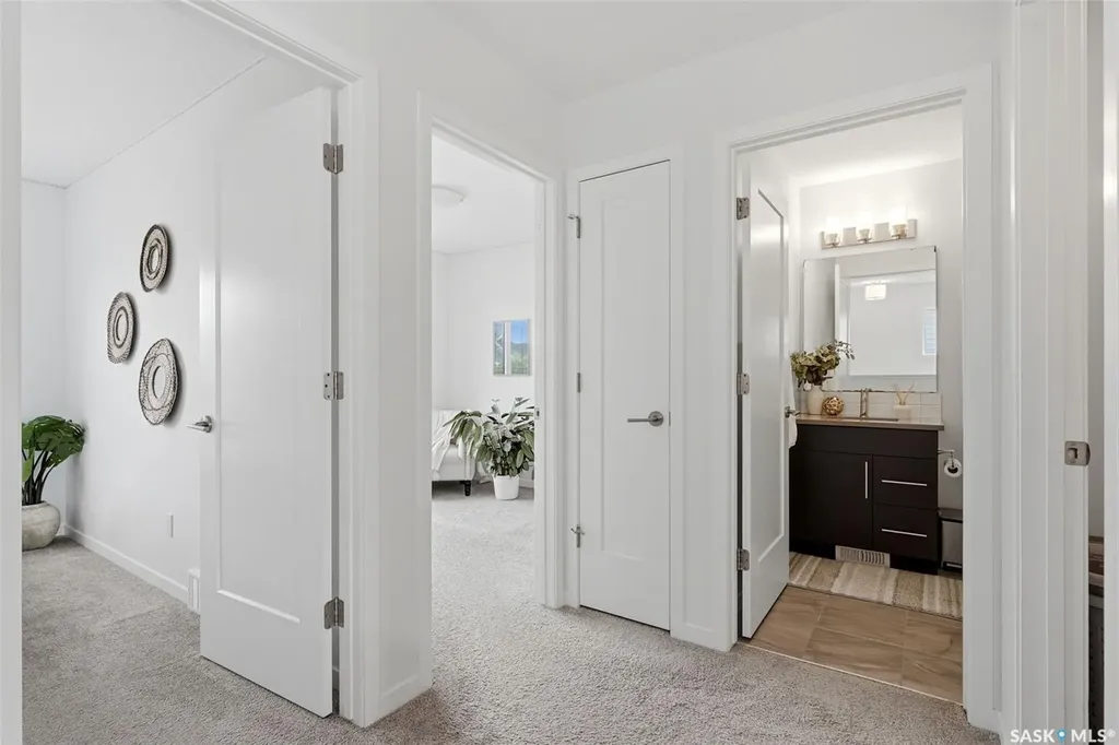 5121 Buckingham Drive E Regina SK S4V 3S3