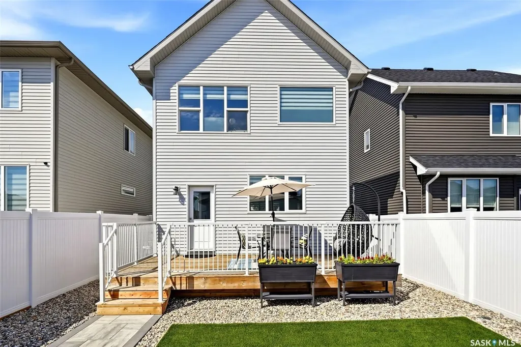 5121 Buckingham Drive E Regina SK S4V 3S3