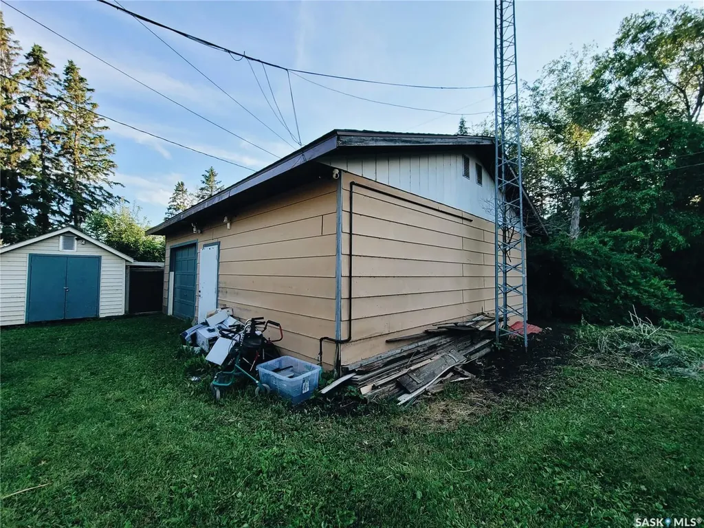 420 3rd Street Duck Lake SK S0K 1J0