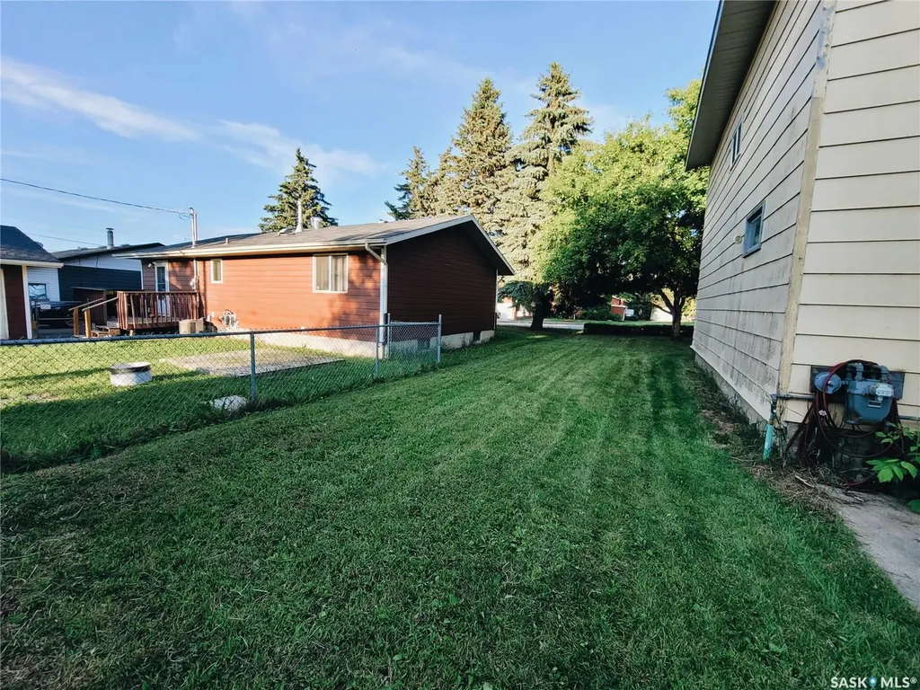 420 3rd Street Duck Lake SK S0K 1J0