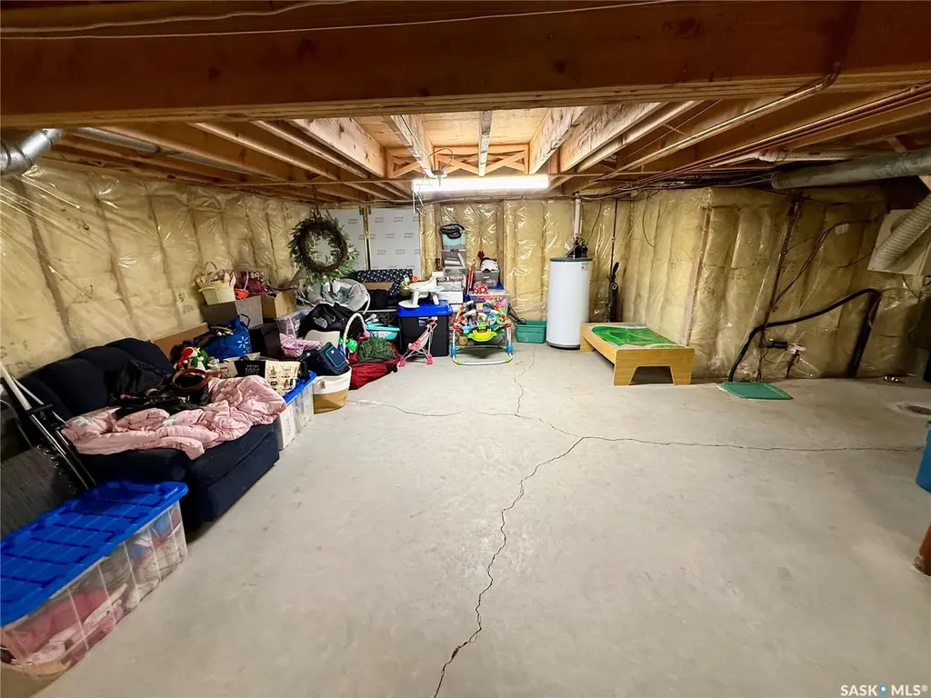 2746 Poplar Place E Regina SK S4V 1K8