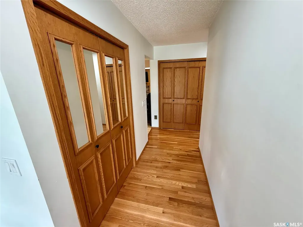 2746 Poplar Place E Regina SK S4V 1K8