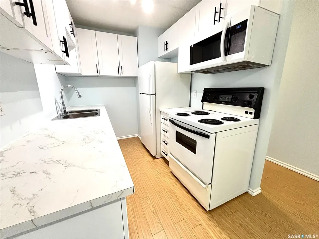 307 Tait Crescent Saskatoon SK S7H 5L6