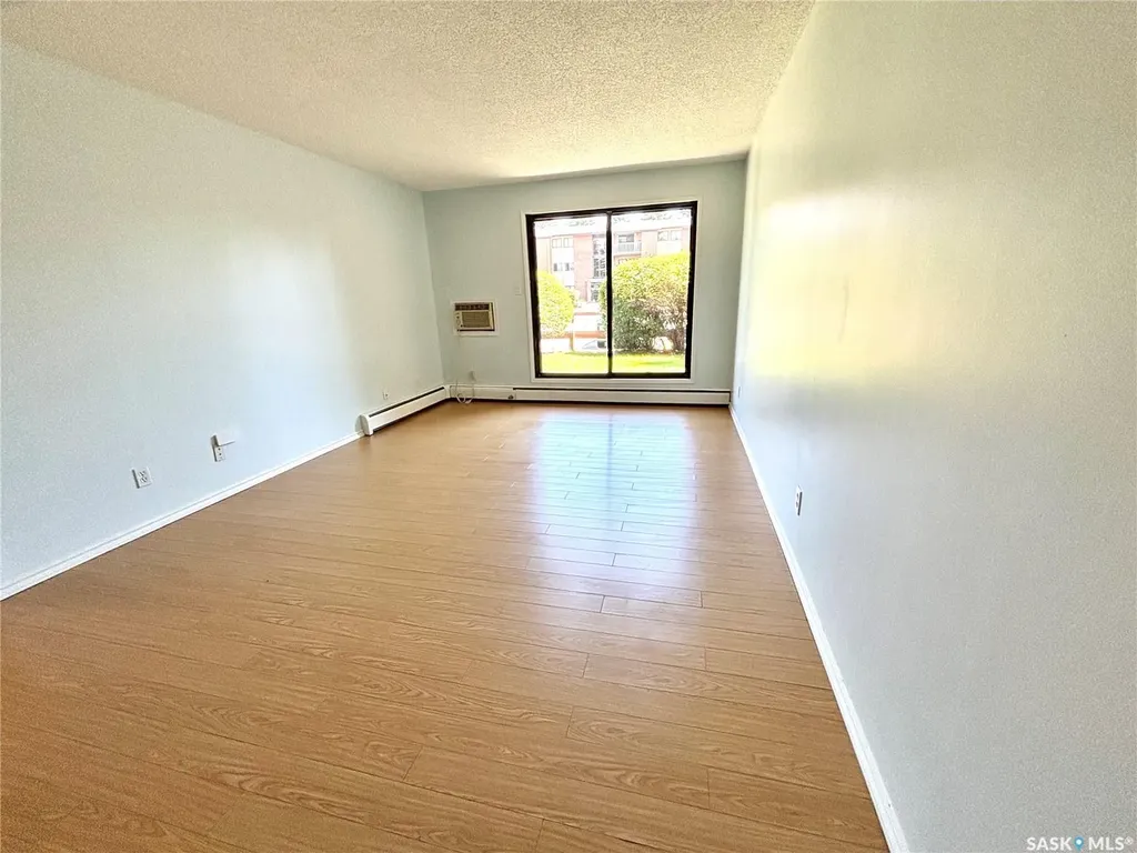 307 Tait Crescent Saskatoon SK S7H 5L6