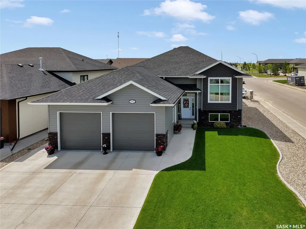 537 Mickelson Lane Warman SK S0K 4S1
