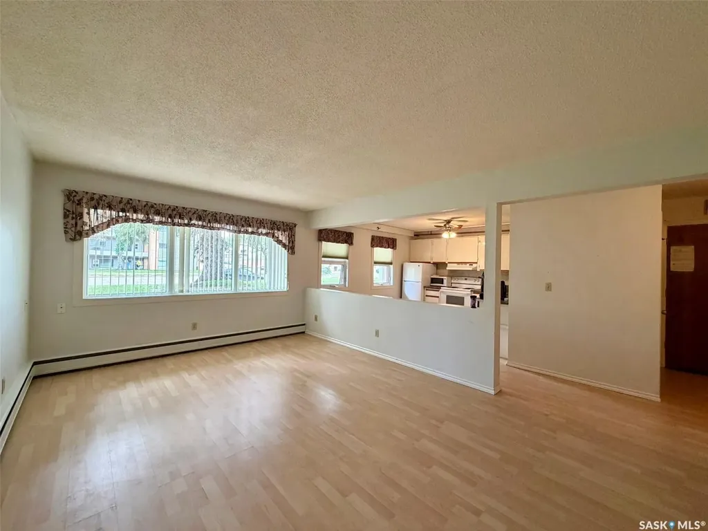 2536 Parliament Avenue Regina SK S4S 4H1